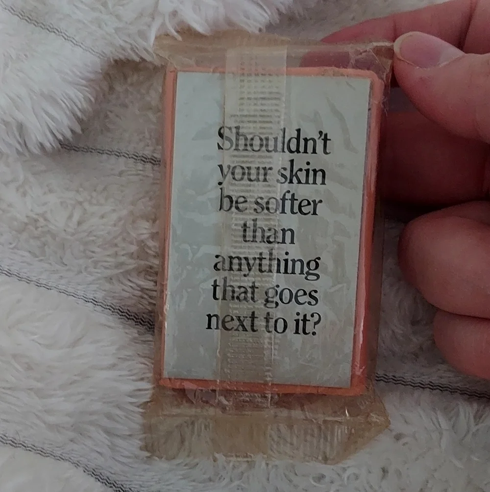 Vintage Caress Body Bar With Bath Oil